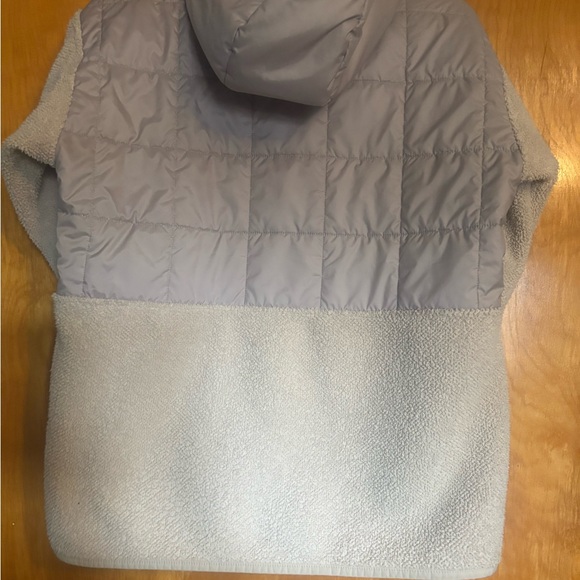 Trico Hybrid Fleece Jacket - Women's like new condition - Picture 3 of 6